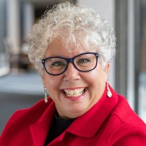 Meet your Posher, Paula